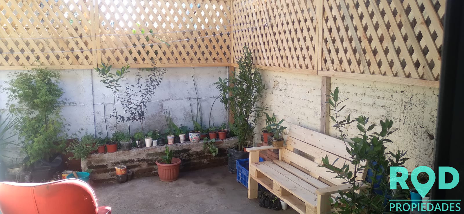 En Venta casa en Villa Jardín del Este