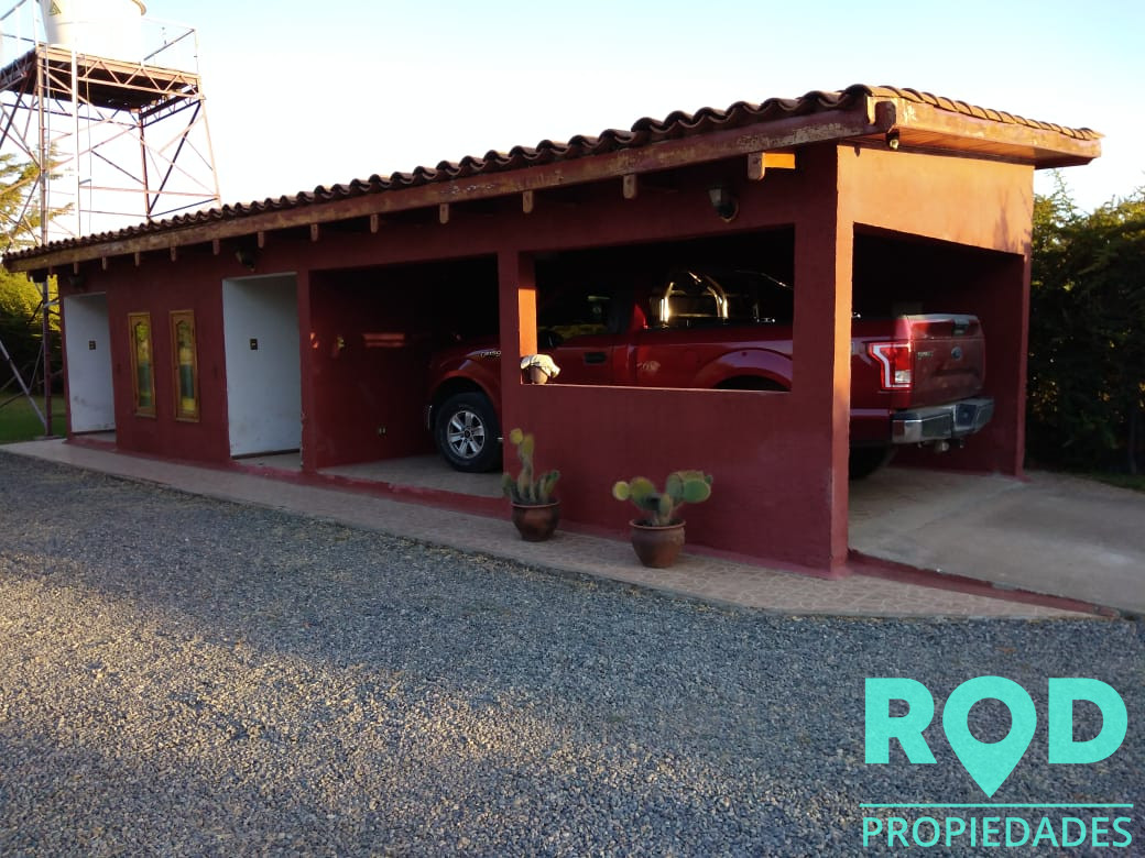 En venta parcela de 3 hectáreas con casa grande de 250 mts2 construidos